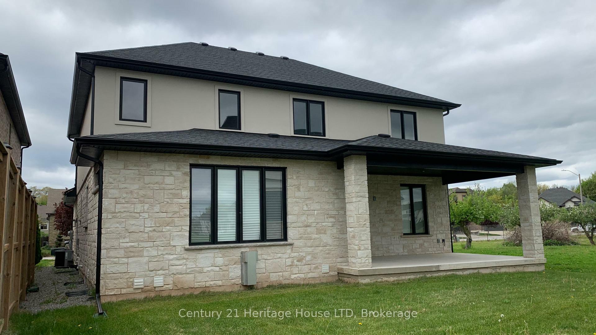 Photo de la propriété: 2476 Colangelo Drive ON L2J 0A1