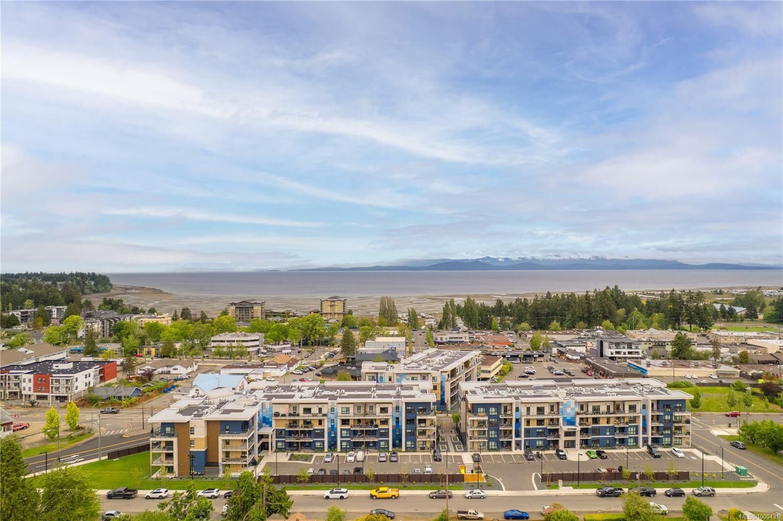 Property Photo:  140 Jensen Ave W 212  BC V9P 0H7