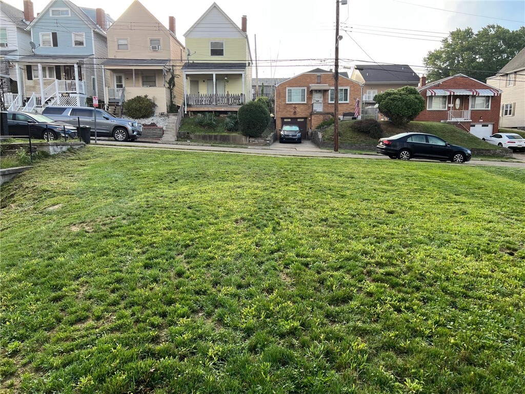 Property Photo:  454 Edith St  PA 15211 