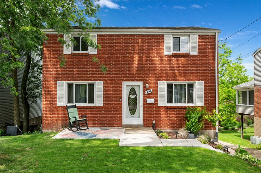 Property Photo: 156 Carnation Ave PA 15229