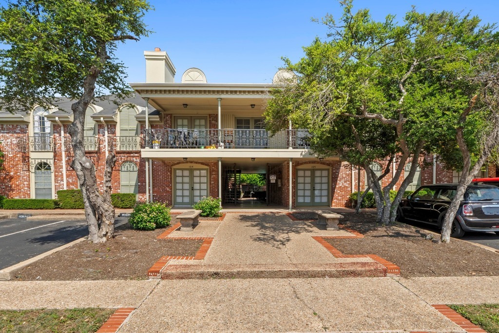 Property Photo: 7920 Rockwood Lane 232 TX 78757