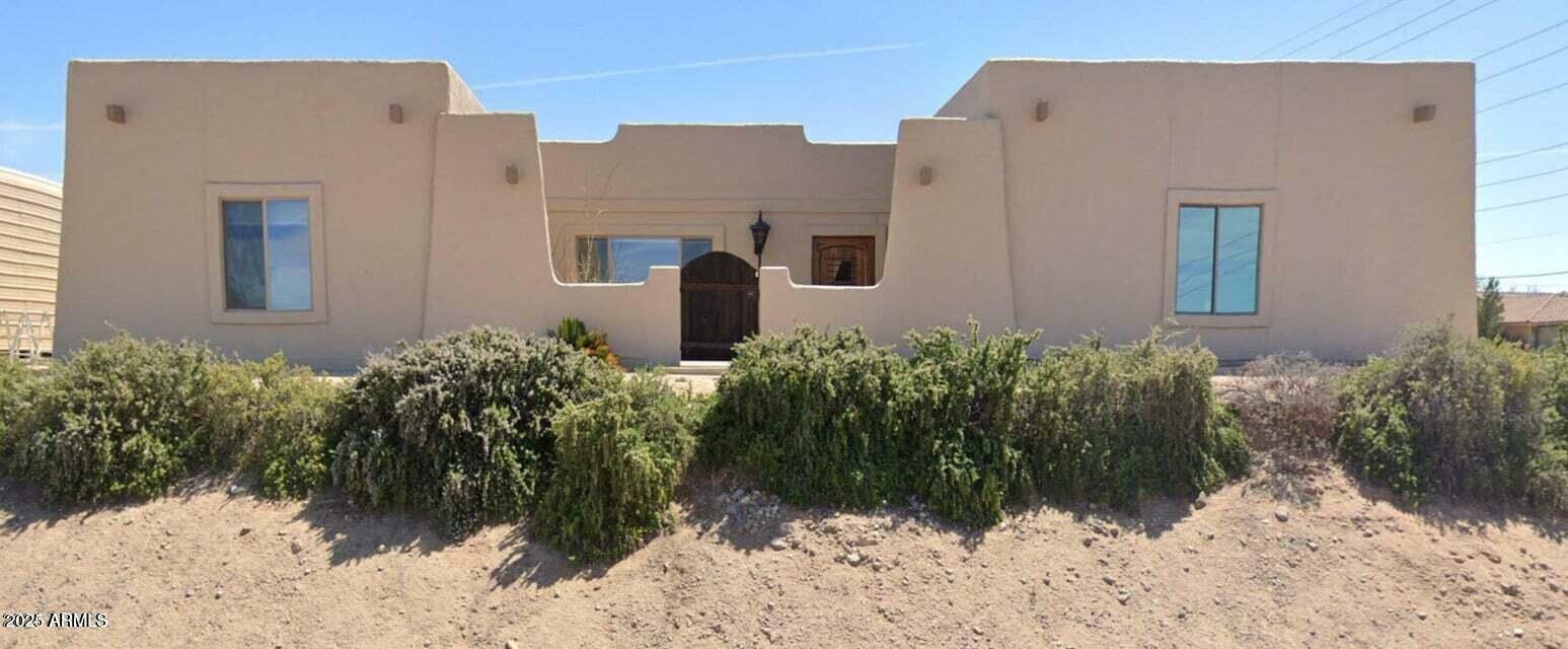Property Photo: 600 N Mariposa Drive AZ 85390