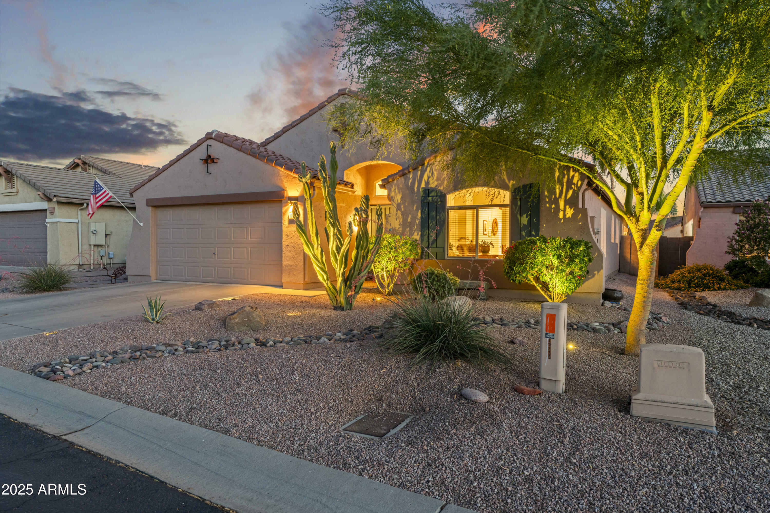 Property Photo: 10333 E Gold Nugget Court AZ 85118