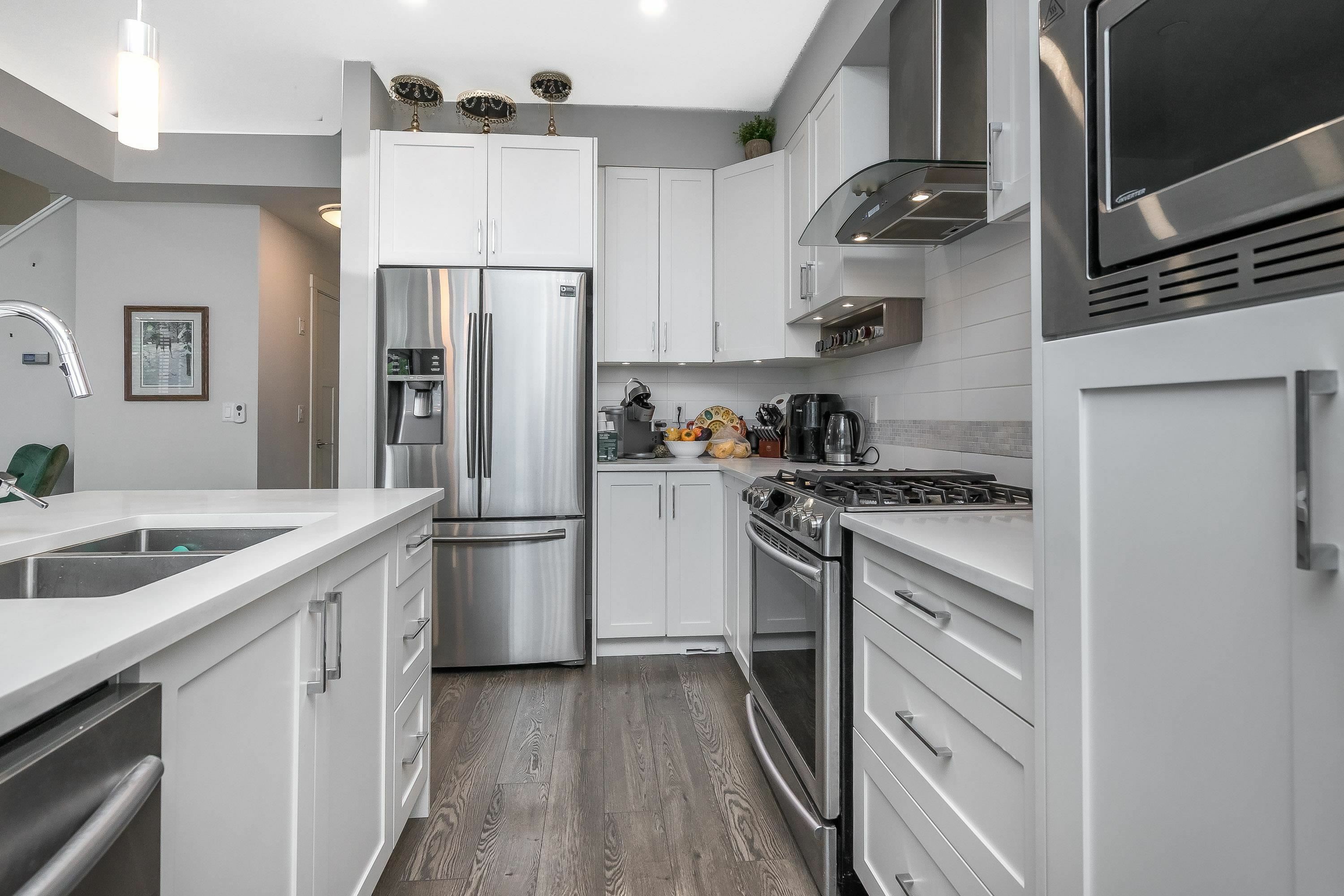 Property Photo: 1816 Osprey Drive 203 BC V4M 0B8