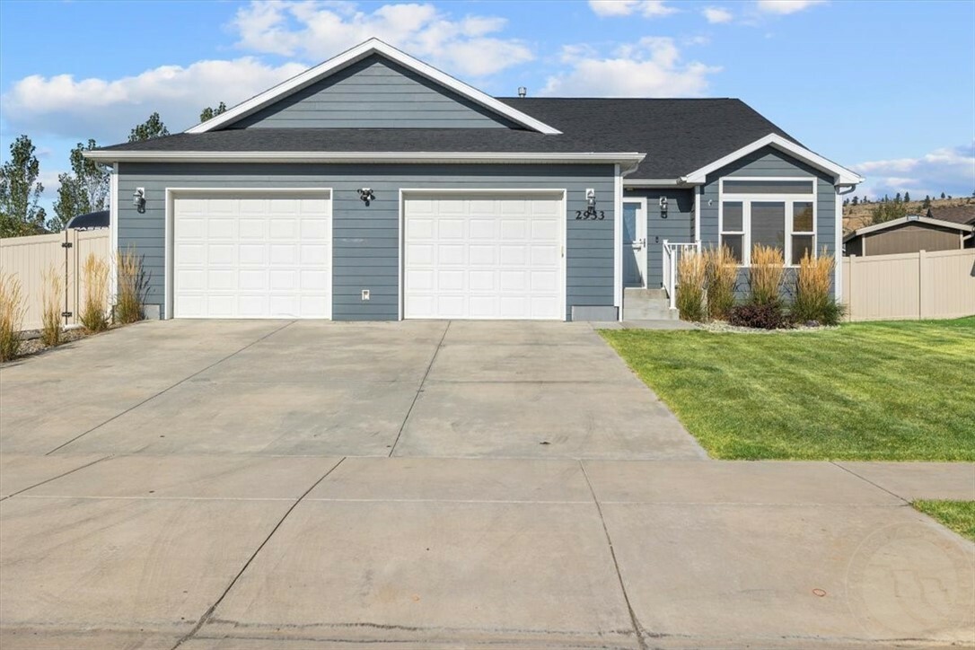 Property Photo: 2933 W Copper Ridge Loop MT 59106