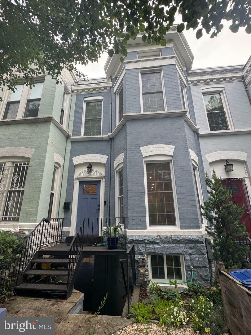 Property Photo: 612 9th Street NE DC 20002