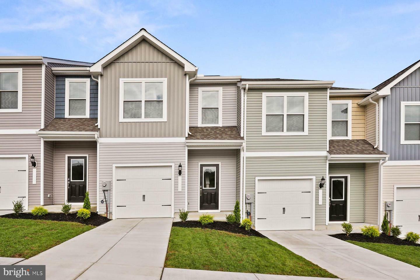 Property Photo: 74 Cramsford Street WV 25419