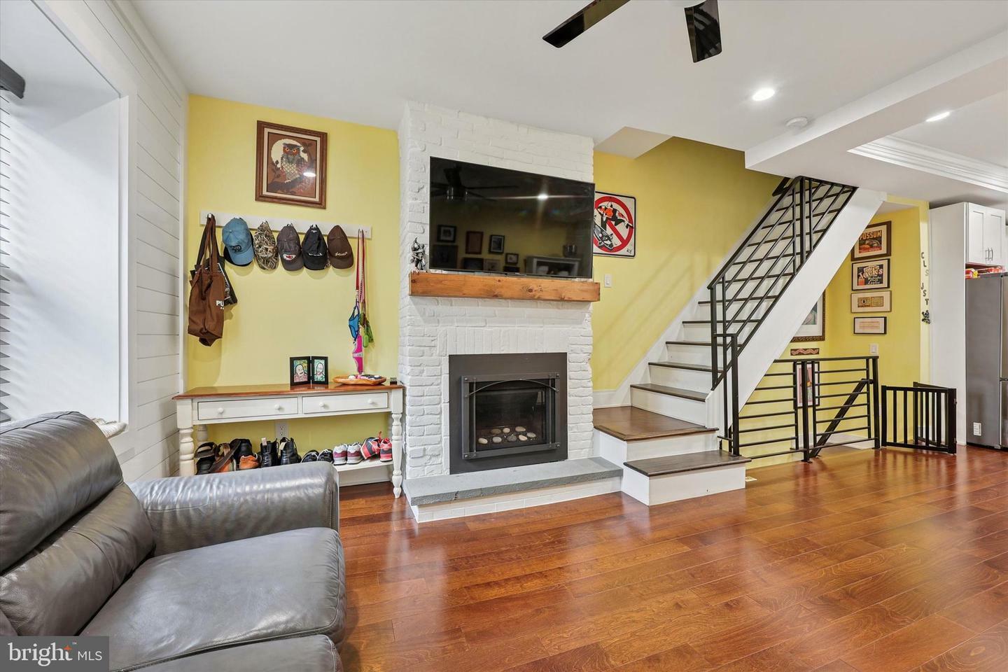 Property Photo:  224 Dupont Street  PA 19127 