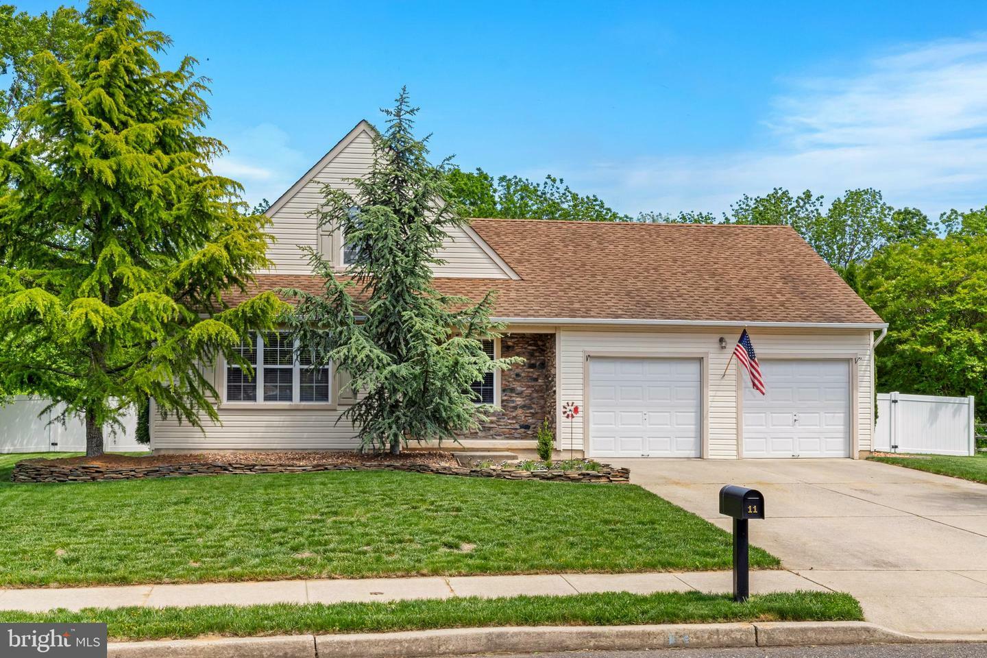 Property Photo:  11 Adler Circle  NJ 08048 