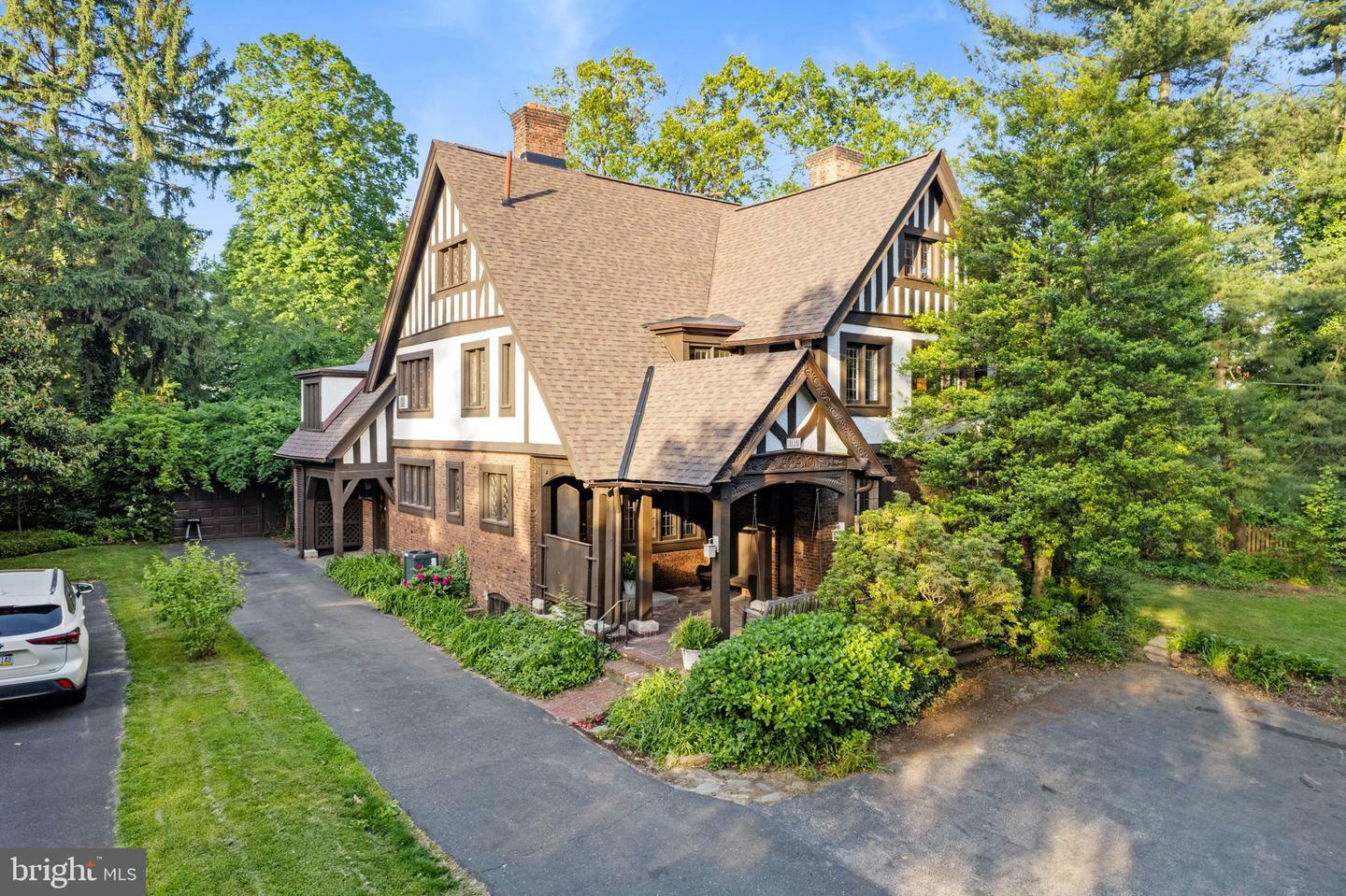 Property Photo:  8515 Seminole Street  PA 19118 