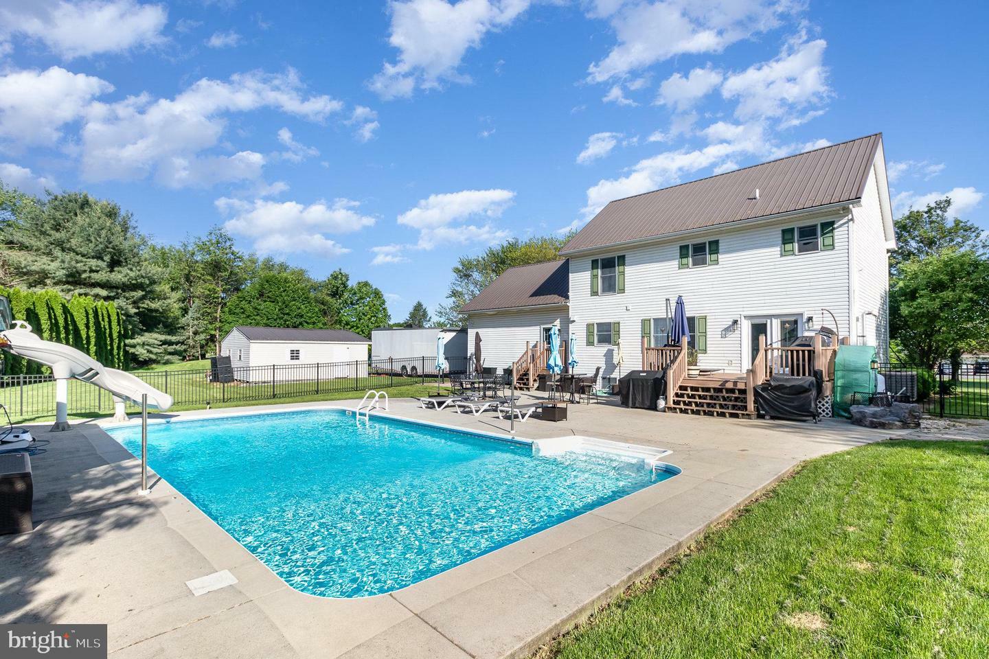 Property Photo: 413 Heisers Lane PA 17015