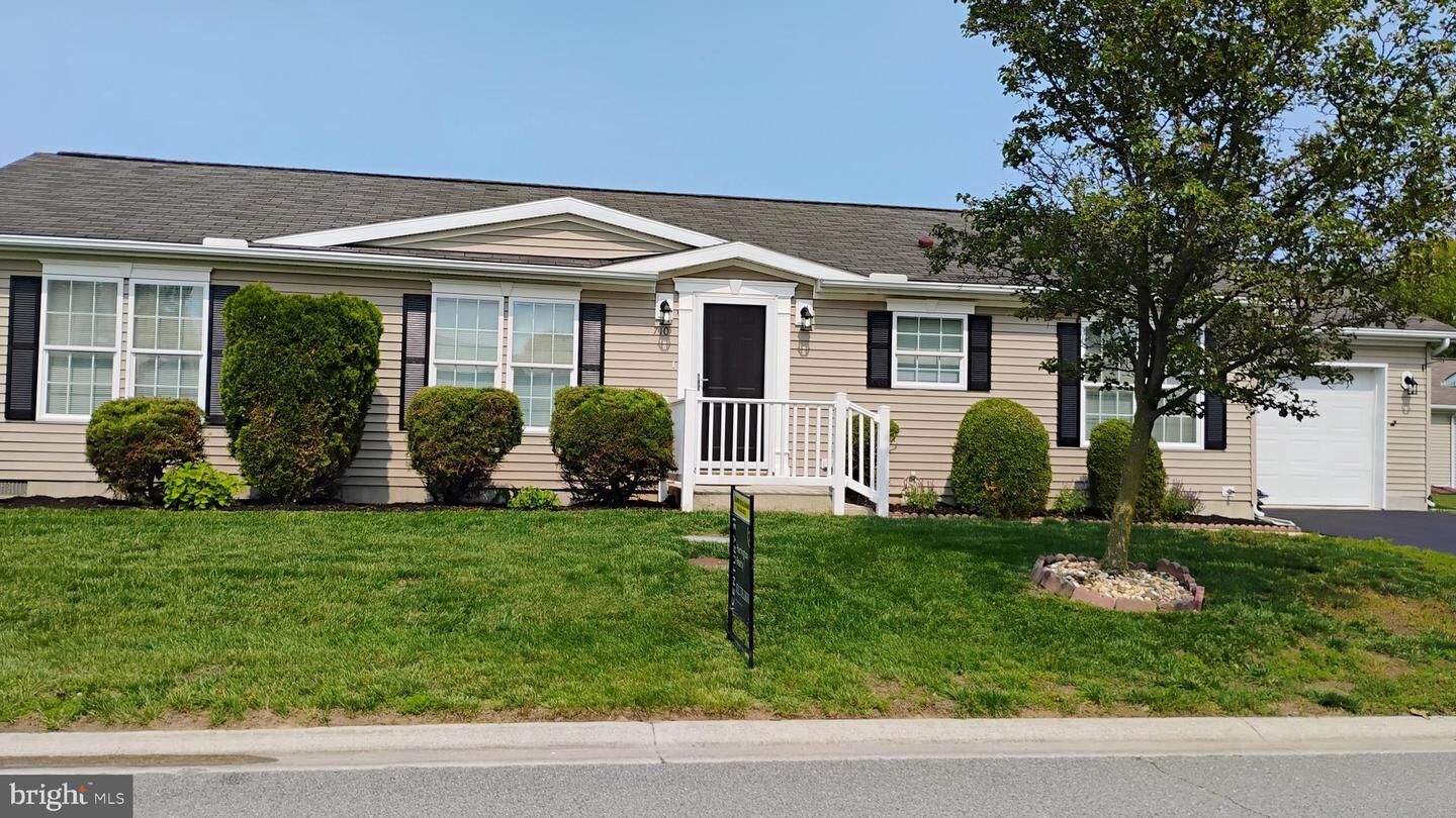 Property Photo:  710 McGinnis Drive 710  DE 19901 