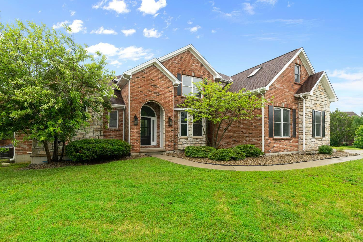 Property Photo: 5069 Village Green Drive OH 45040