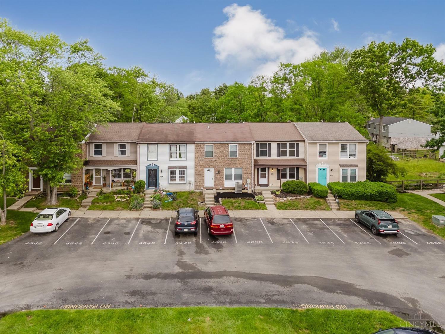 Property Photo: 4634 Courtwood Circle OH 45103