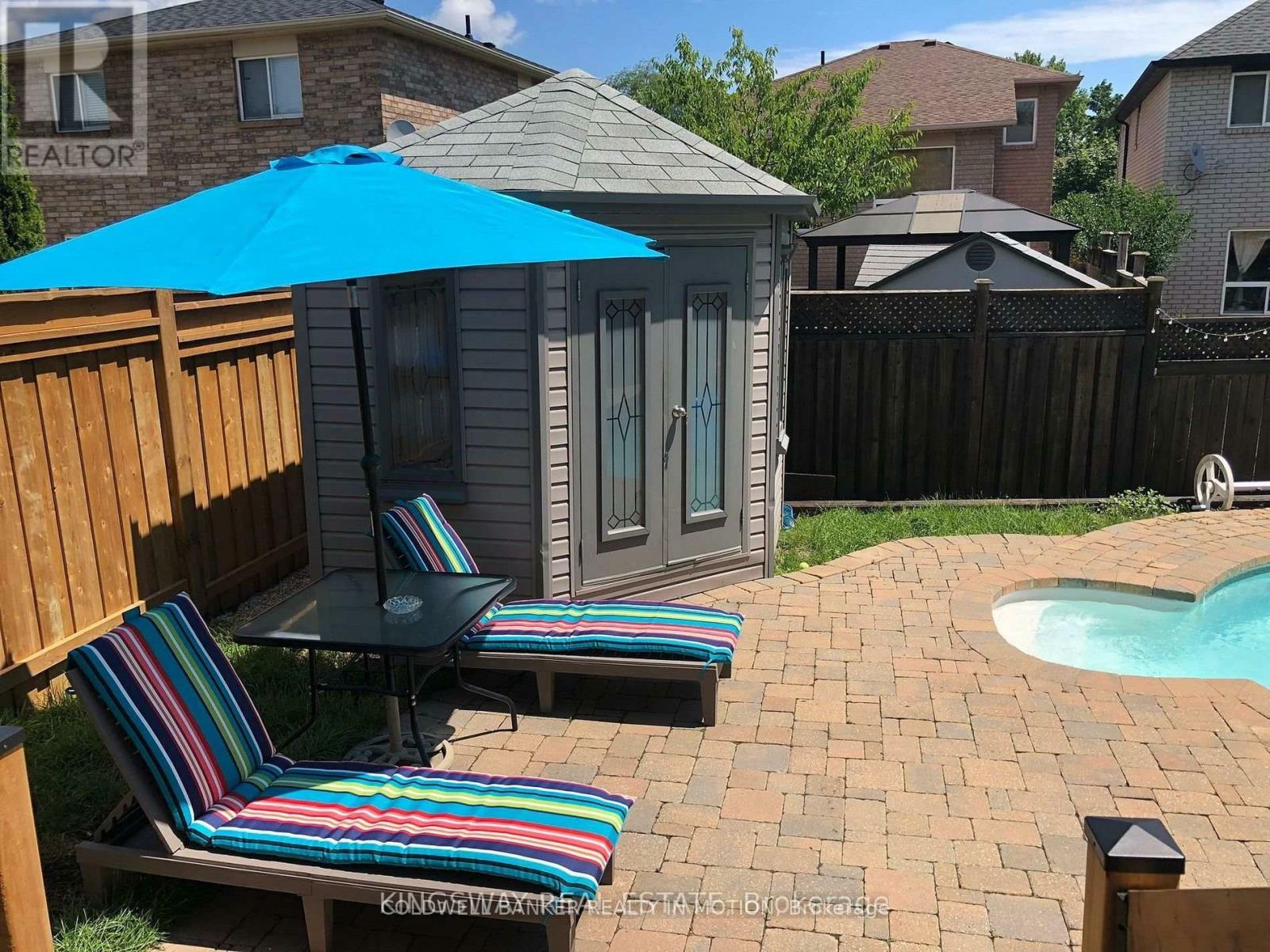 Photo de la propriété: 570 Enfield Road West ON L7T 2X5