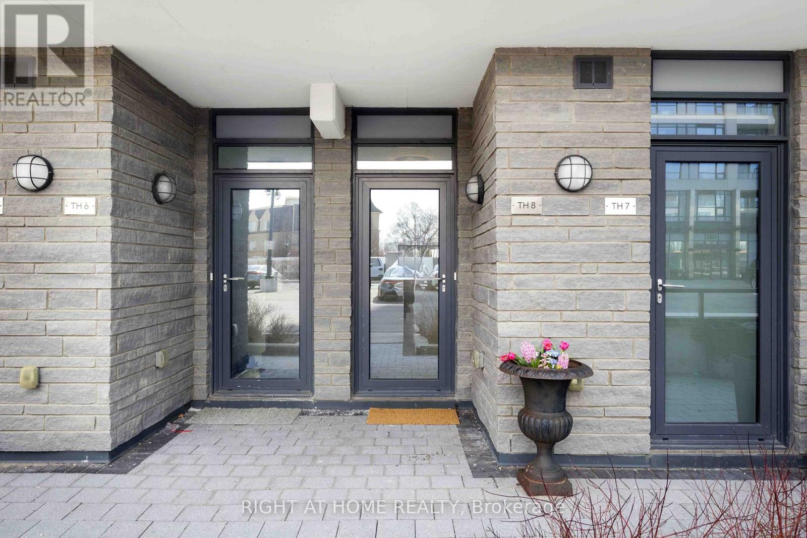 Property Photo:  1245 Bayly Street Th 8  ON L1W 0B5 