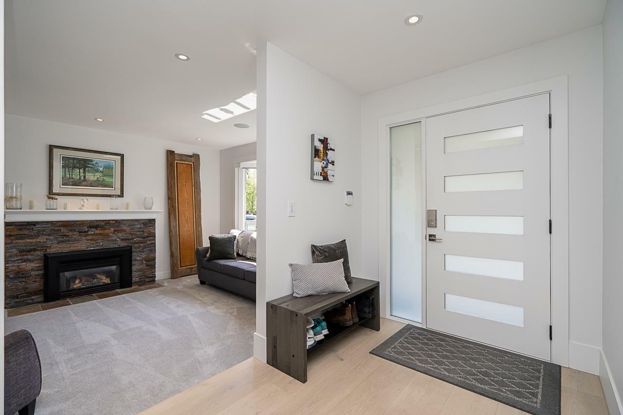 Property Photo: 15657 93 BC V4N 3B2