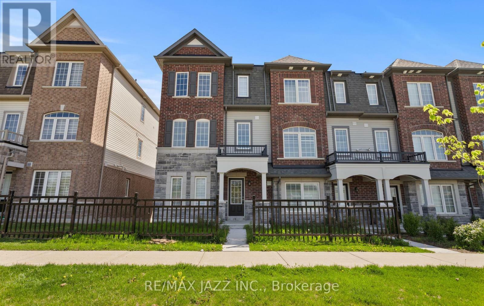 Property Photo:  87 Honey Crisp Lane  ON L1C 7H7 
