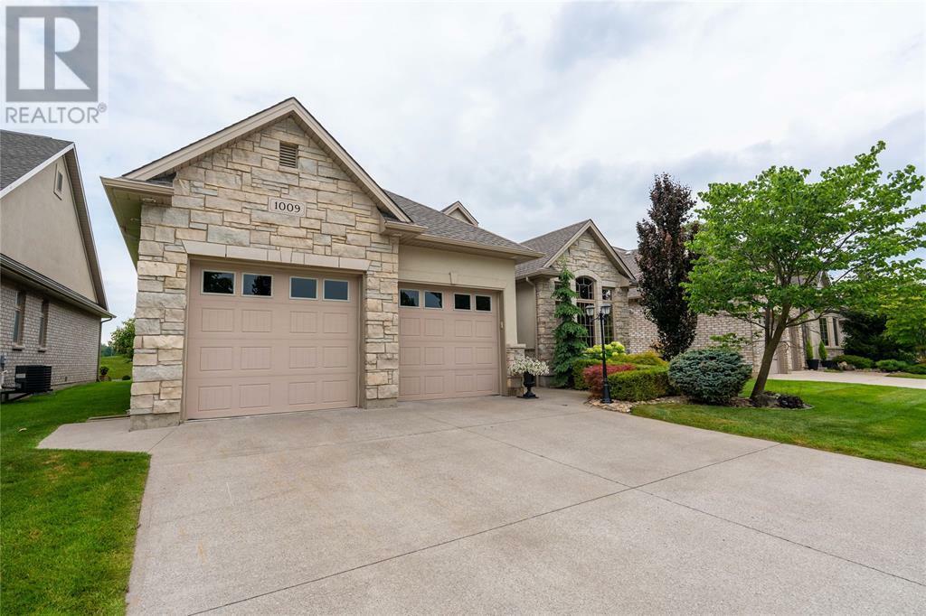 Photo de la propriété: 1009 Mike Weir Drive ON N0N 1C0
