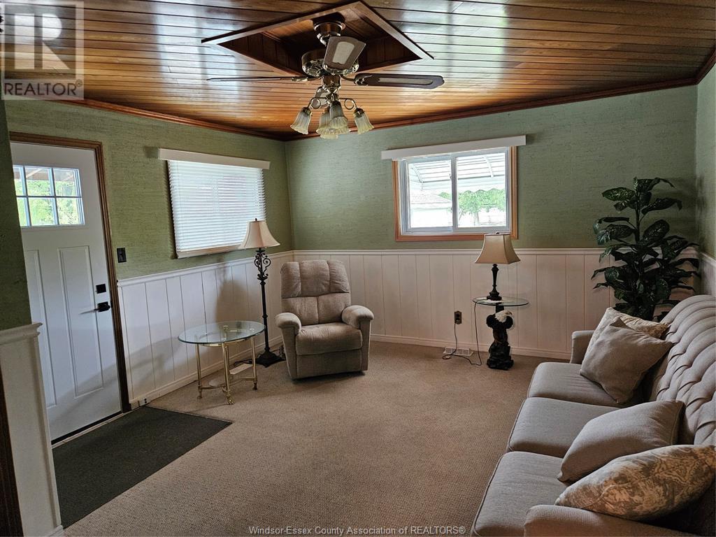 Property Photo: 1709 Central ON N8Y 3W3