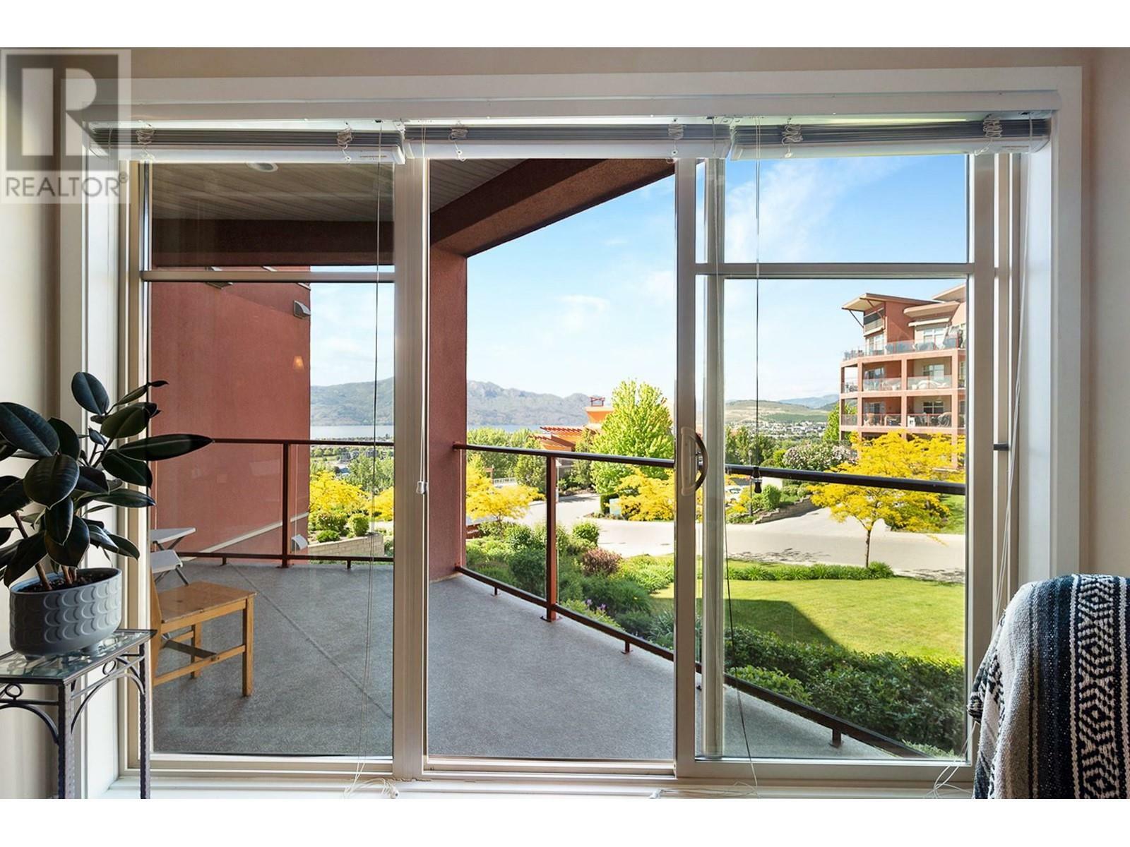 Property Photo: 3211 Skyview Lane 201 BC V4T 3J3