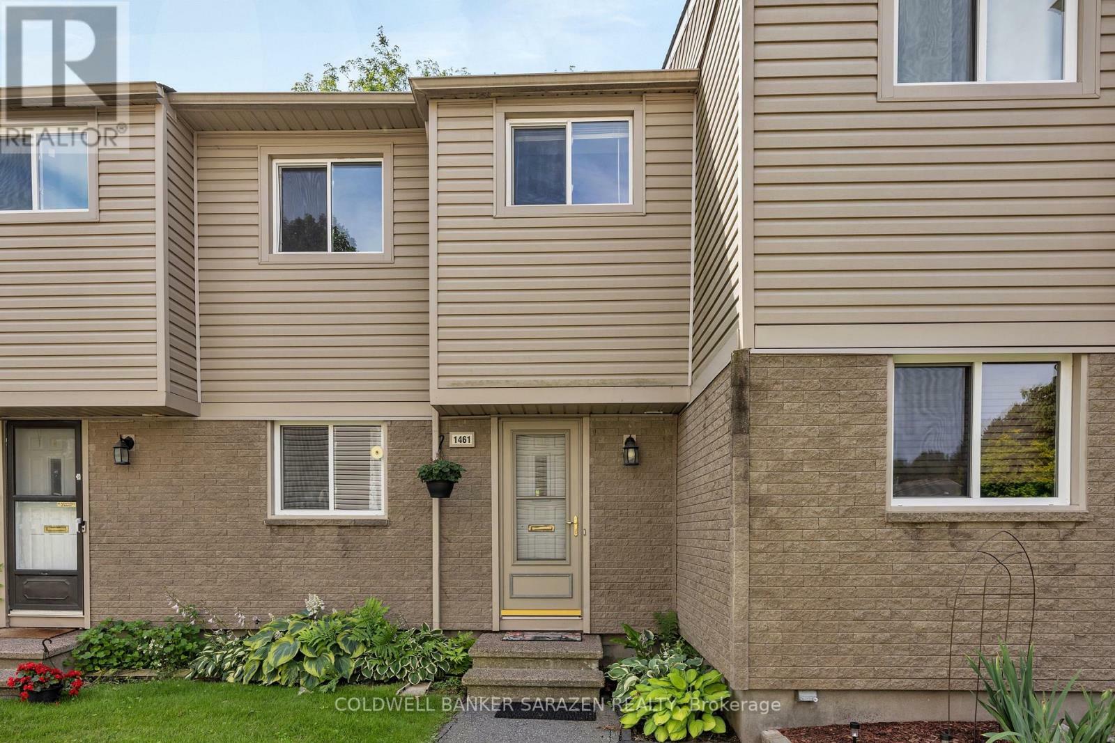 Property Photo: 1461 Perez Crescent ON K1J 8V3