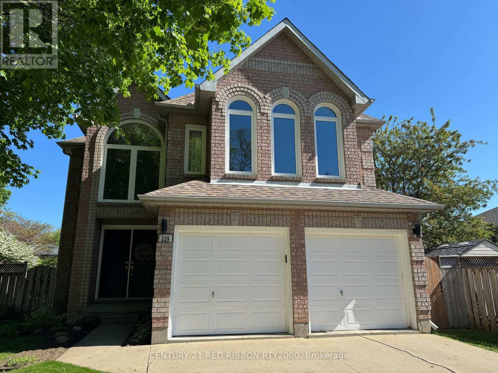 229 Marla Court  Strathroy-Caradoc (NE) ON N7G 4L8 photo