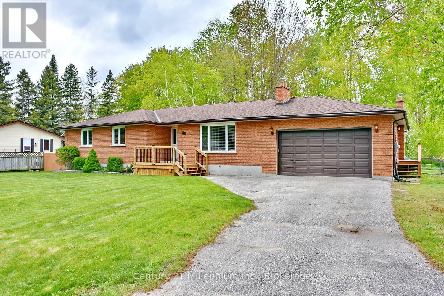 Photo de la propriété: 48 Indianola Crescent ON L9Z 2W3