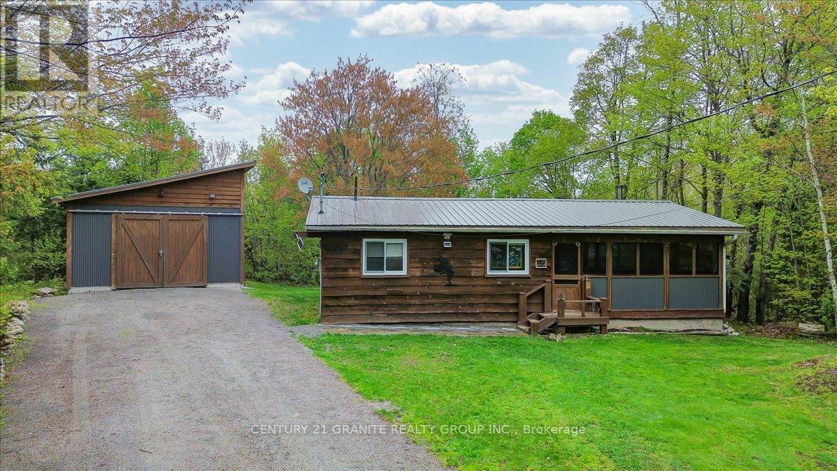Property Photo:  27 Birch Crescent  ON K0J 2M0 