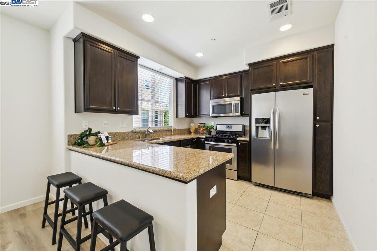 Property Photo: 164 Heligan Lane 2 CA 94551