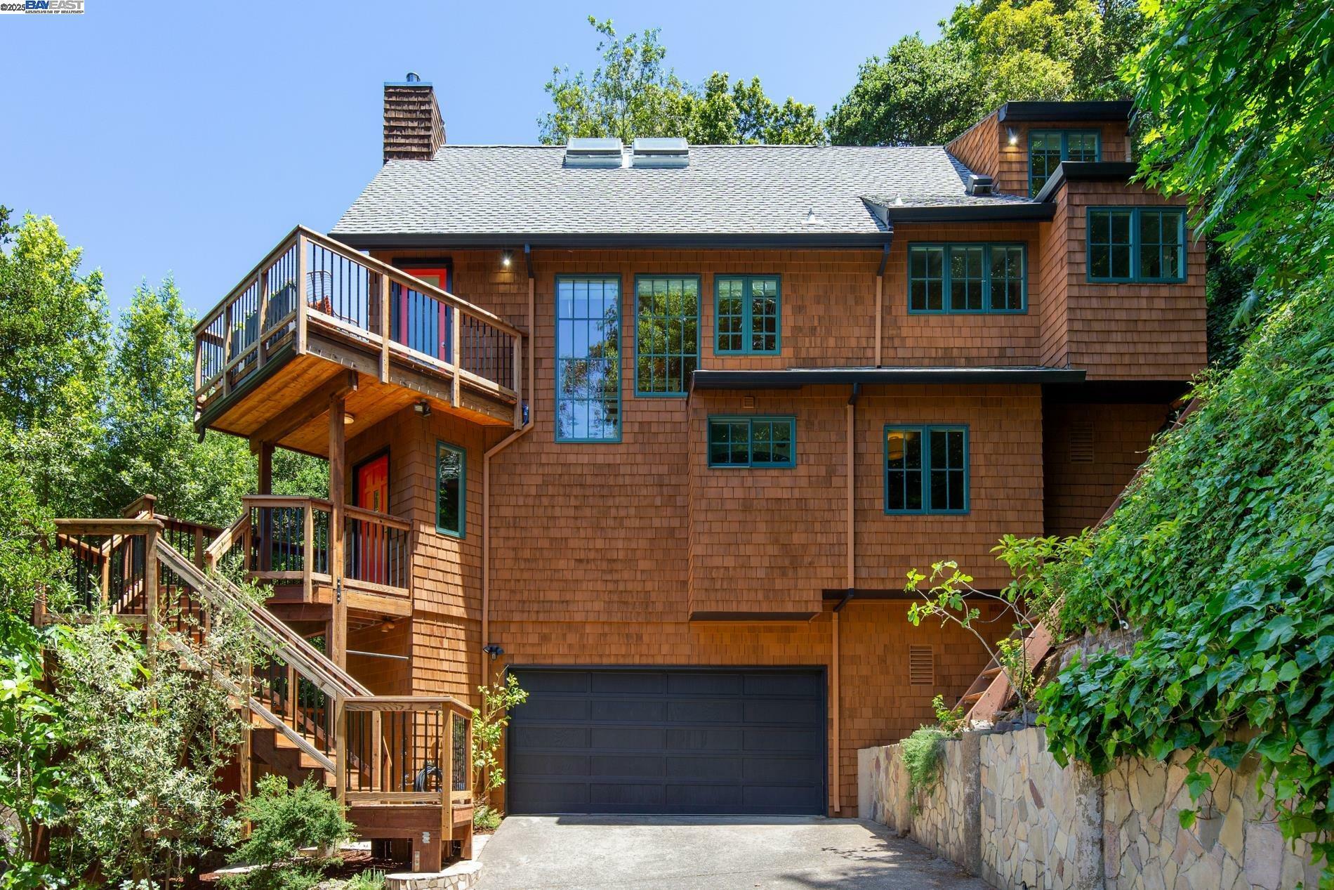 Property Photo: 7380 Claremont Ave CA 94705