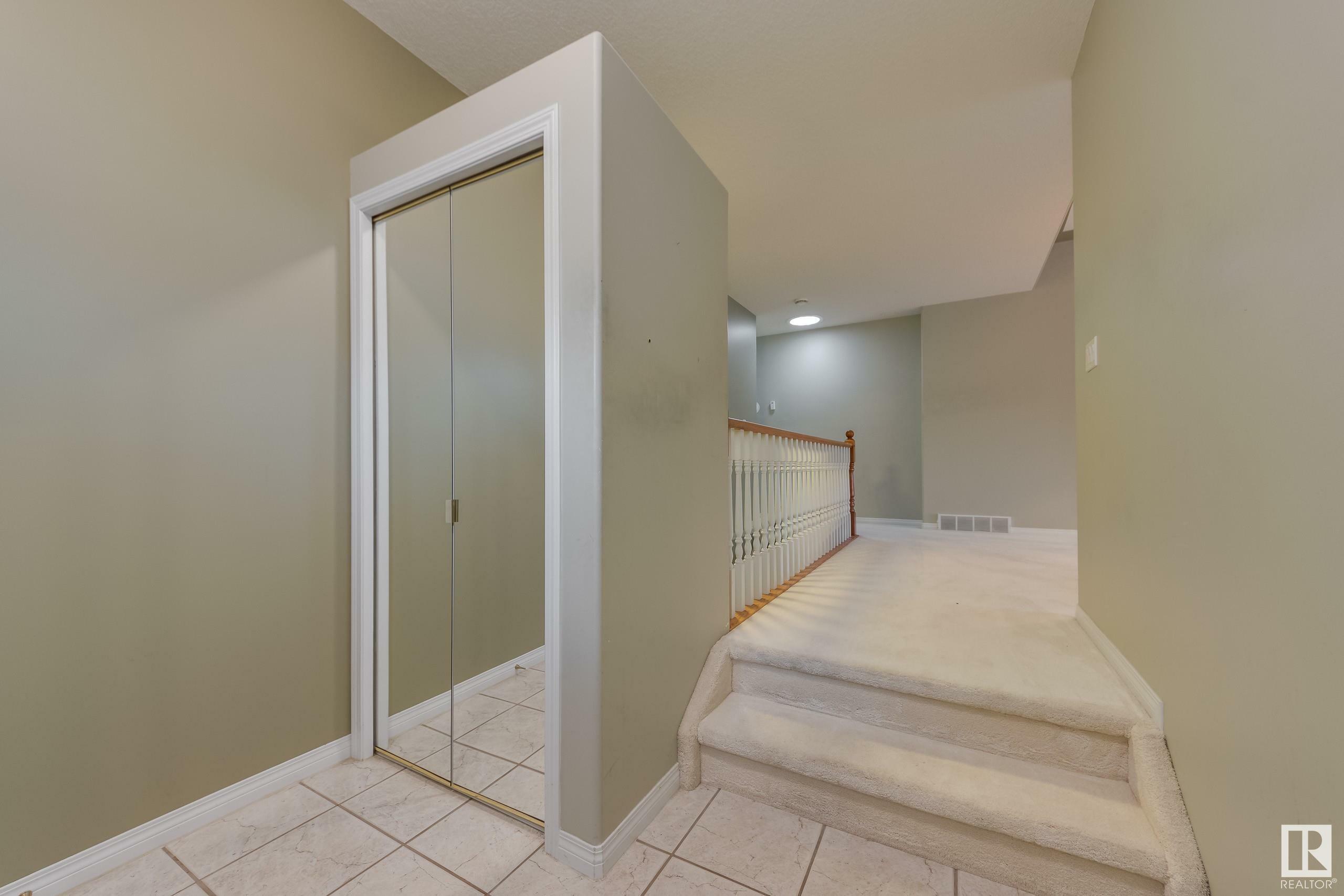 Property Photo:  122 Falconer Court NW  AB T6R 2V8 