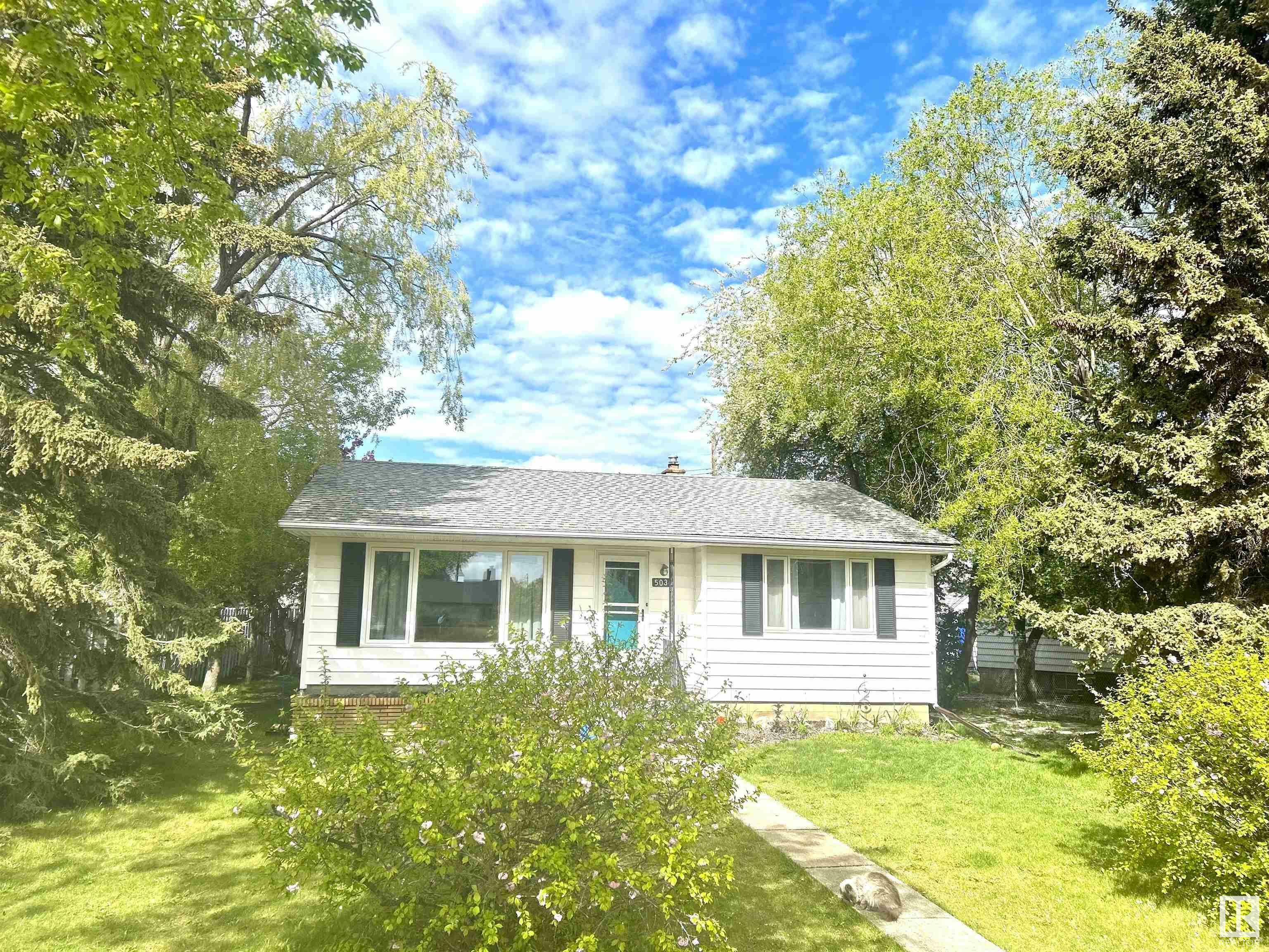 Property Photo:  5036 47 Street  AB T7A 1C7 