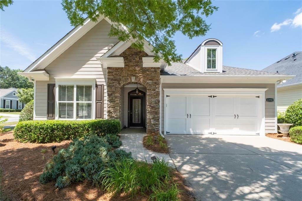 Property Photo: 6350 Manningtree Court GA 30041