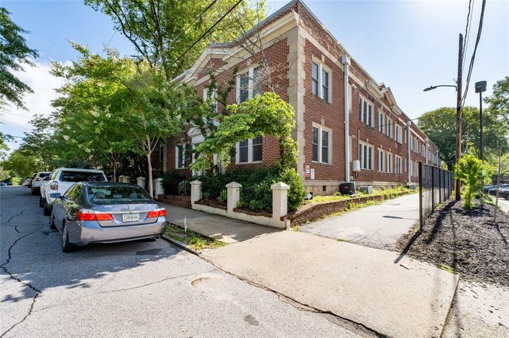 Property Photo: 733 Frederica Street NE 17 GA 30306