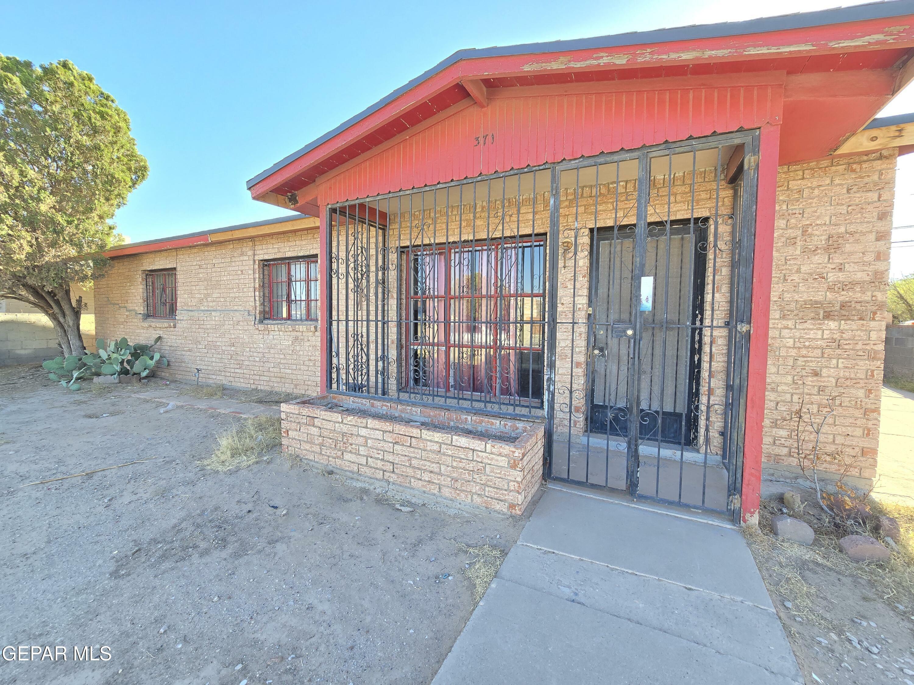 Property Photo:  371 Medina Street  TX 79905 