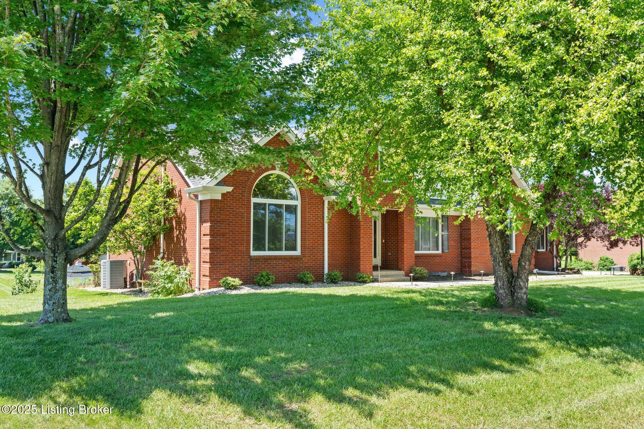 Property Photo: 126 Deep Springs Dr KY 40004
