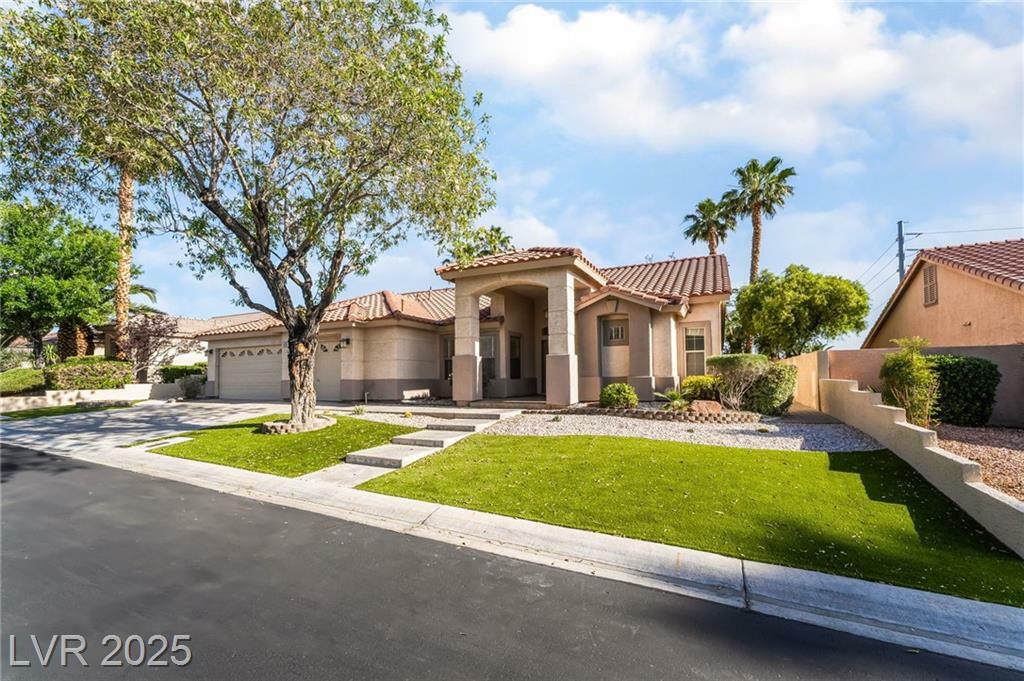 Property Photo: 4176 Skywalker Avenue NV 89120