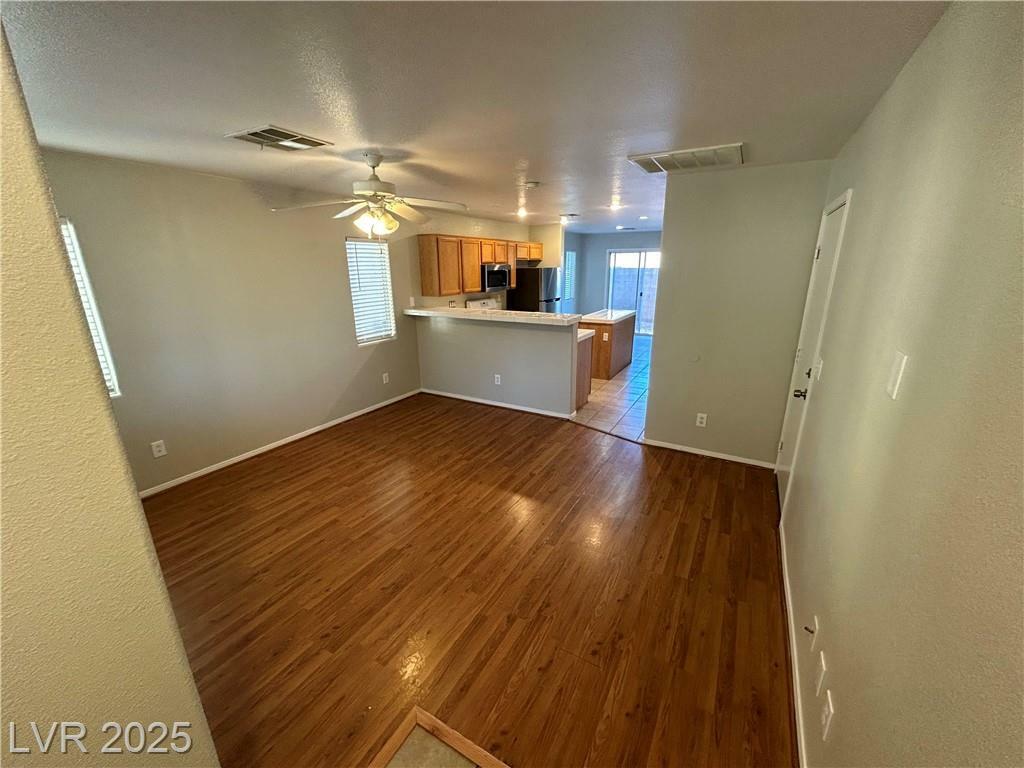 Property Photo: 6459 Brook Cottage Lane NV 89122