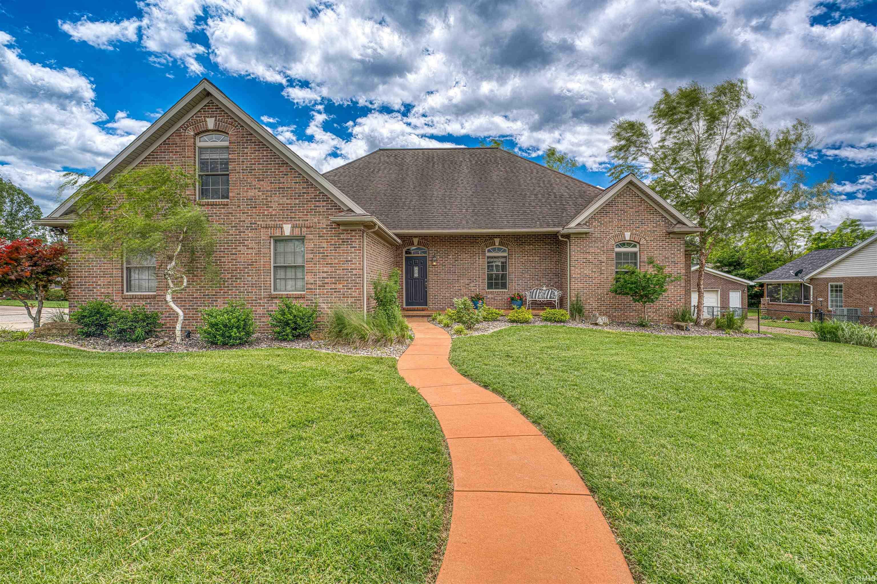 Property Photo: 7820 Saint Jordan Circle IN 47630