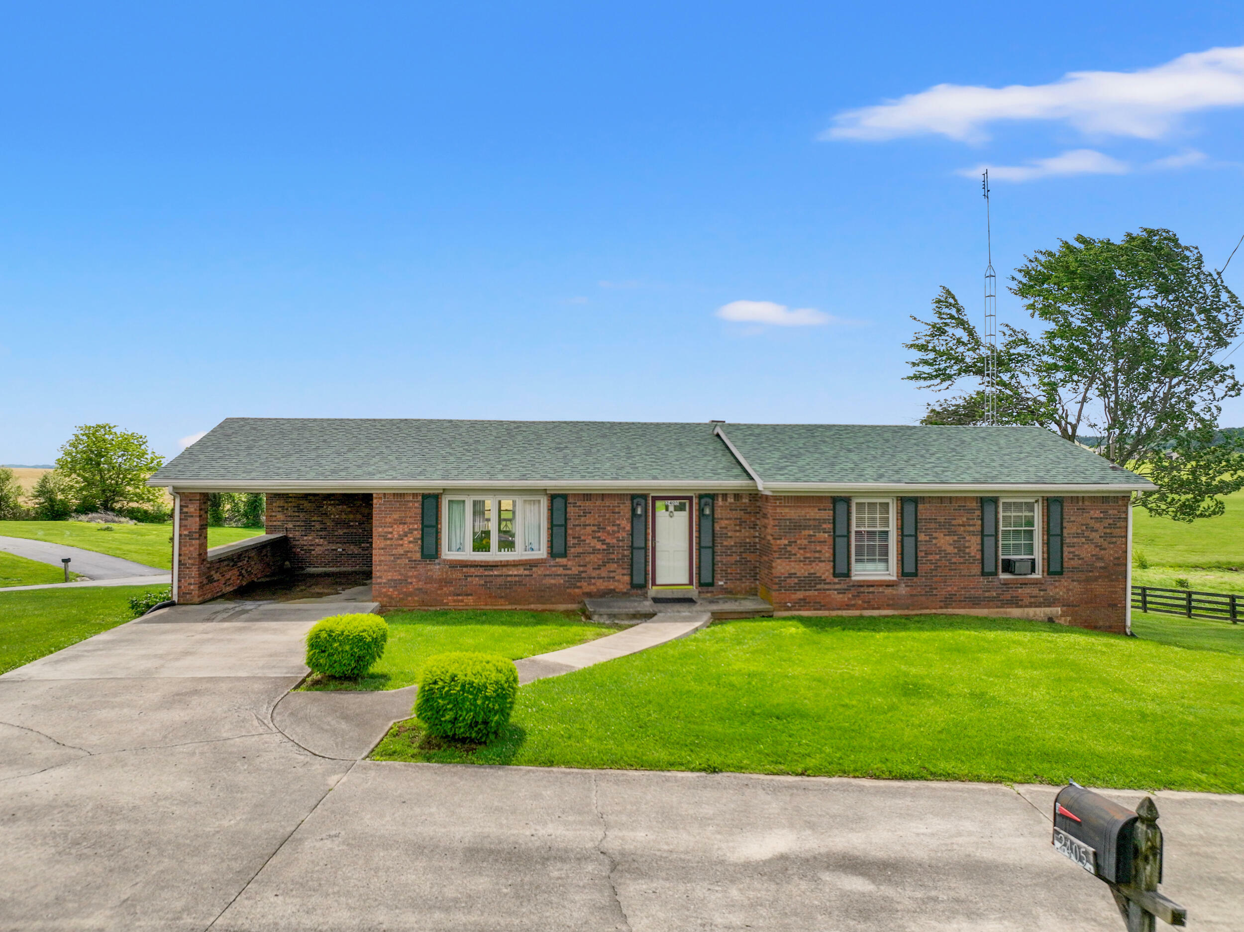 Property Photo: 2405 Kentucky Hwy 78 KY 40484