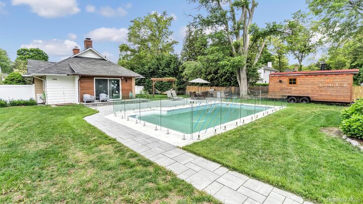 Property Photo:  143 Hallock Street  NY 11901 