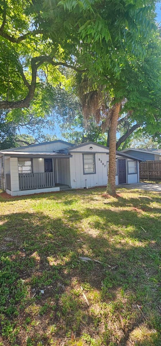 Property Photo: 9307 N 16th Street FL 33612
