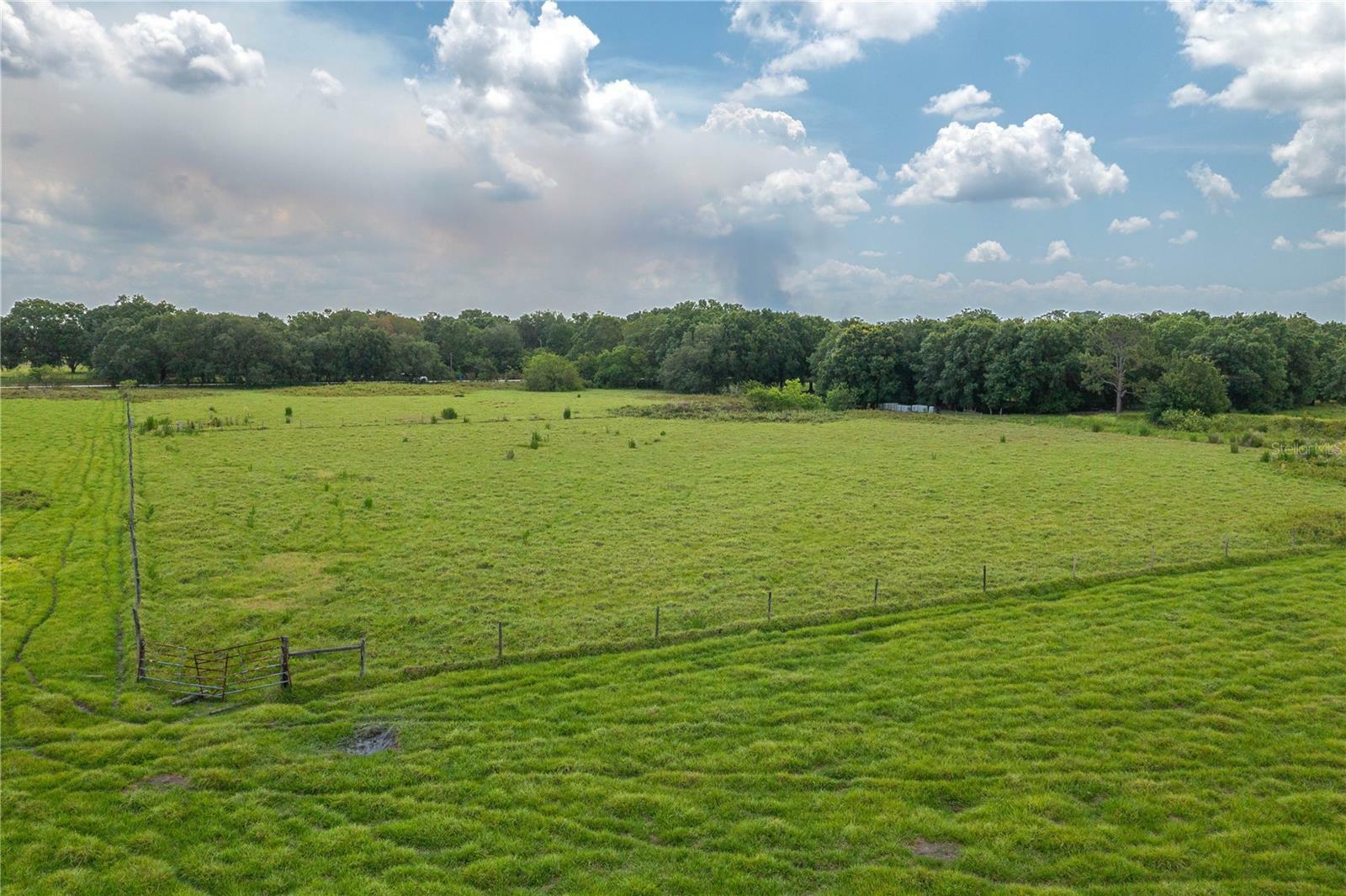 Property Photo: 2167 N McCullough Road FL 33825