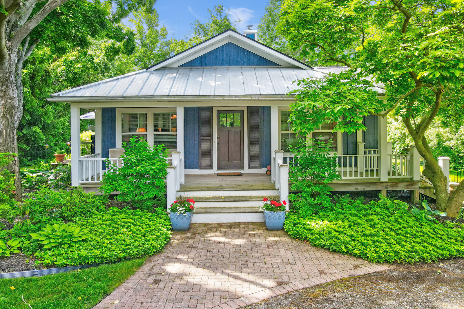Property Photo: 283 Wiley Road MI 49406