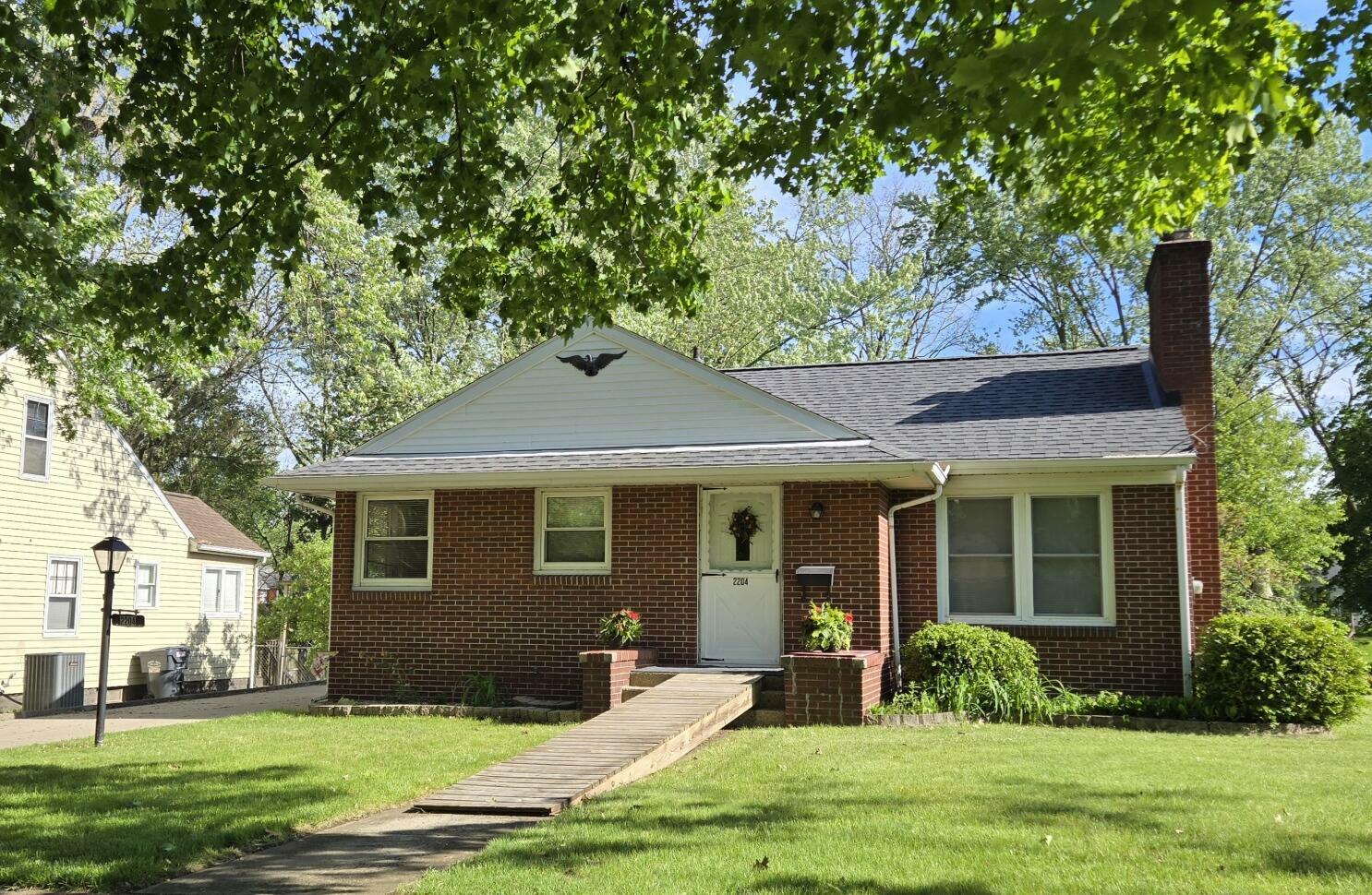 Property Photo: 2204 Lakeway Avenue MI 49001