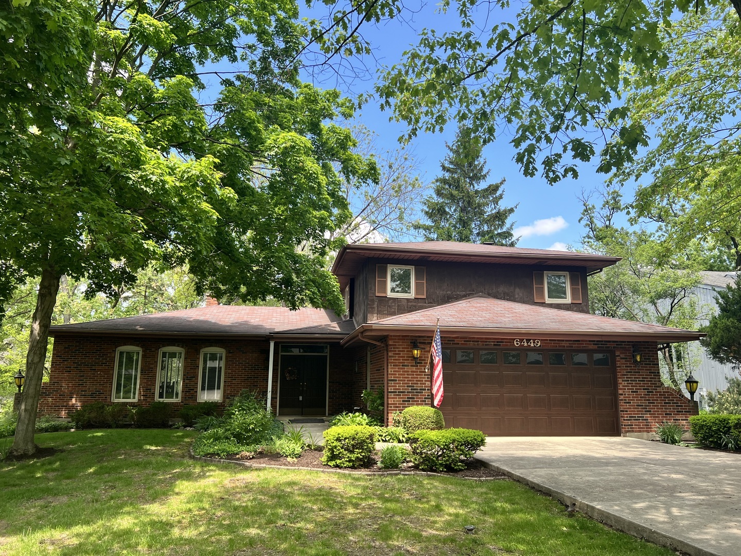 Property Photo: 6449 Cherokee Drive IL 60525