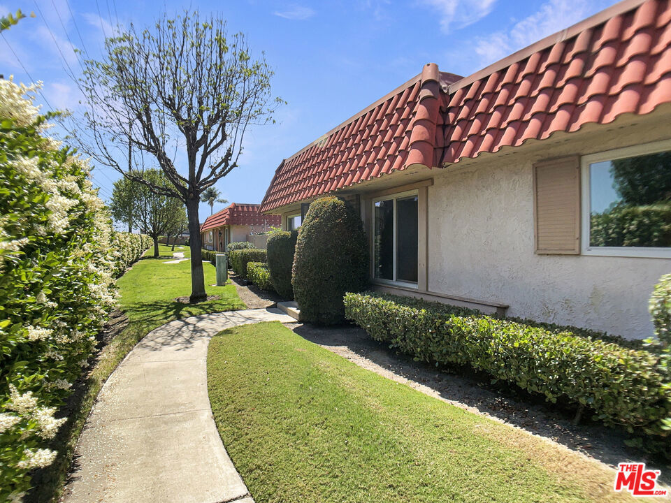 Property Photo:  22862 Bonita Lane  CA 92630 