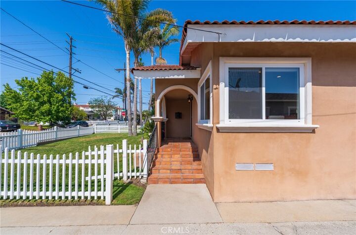 Property Photo: 2103 Belmont Lane CA 90278