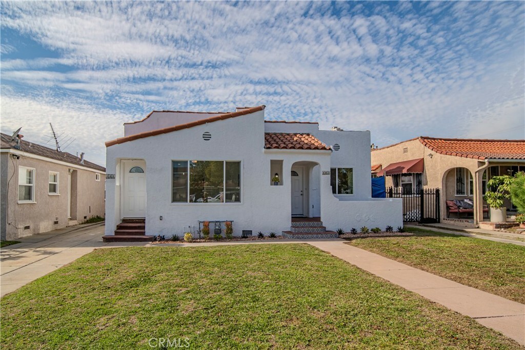 Property Photo:  141 N 21st Street  CA 90640 